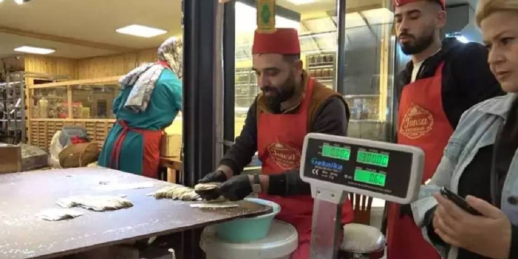 Kilosu 300 TL’den Ramazan’a özel lezzet: Kapıda kuyruk asla bitmiyor 3